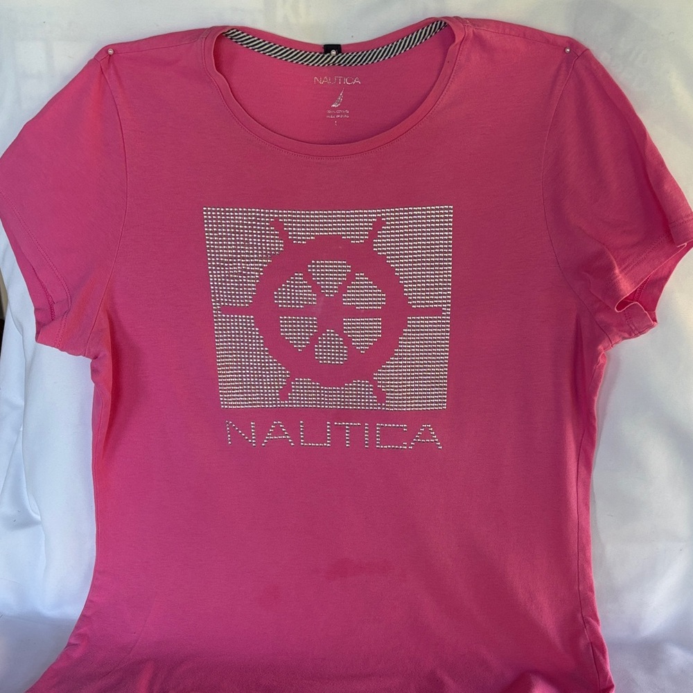 PRE-LOVED NAUTICA WOMEN’s PINK SHORT SLEEVE TEE- SIZE LARGE